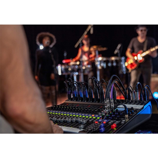 Bàn Trộn Mixer Recorder ZOOM LiveTrak L20 {Hàng Order)