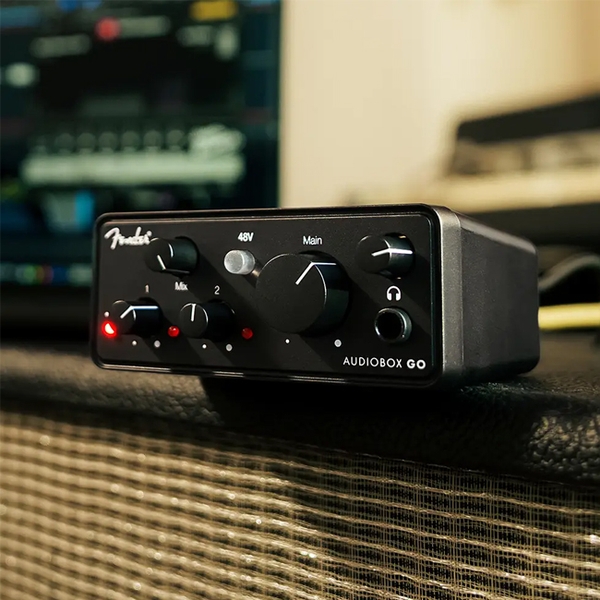 Soundcard thu âm Fender AudioBox Go