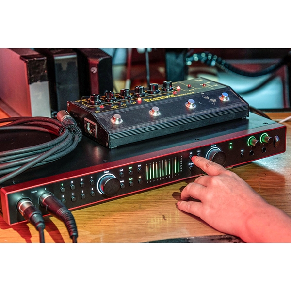 Soundcard Thu Âm Focusrite Scarlett 18i20 (gen. 4)