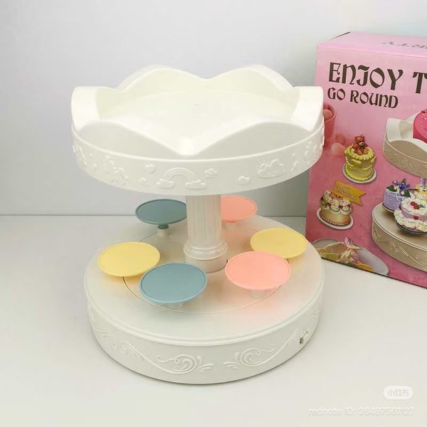 Bàn xoay cupcake trụ giữa có nhạc (2 tầng).