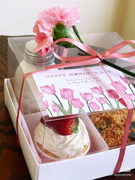 set 54 thẻ chữ nhật Happy women's day hoa tuylip (mix 3 mẫu) (9x11cm).