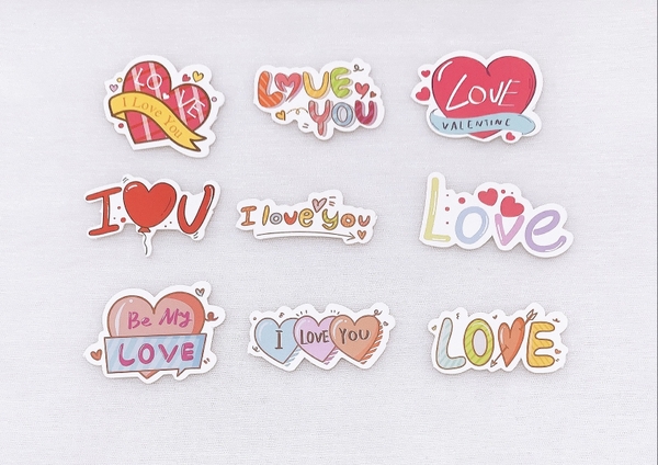 Combo 10 set gồm 90 chữ  LOVE giấy mix mẫu (5 túi).