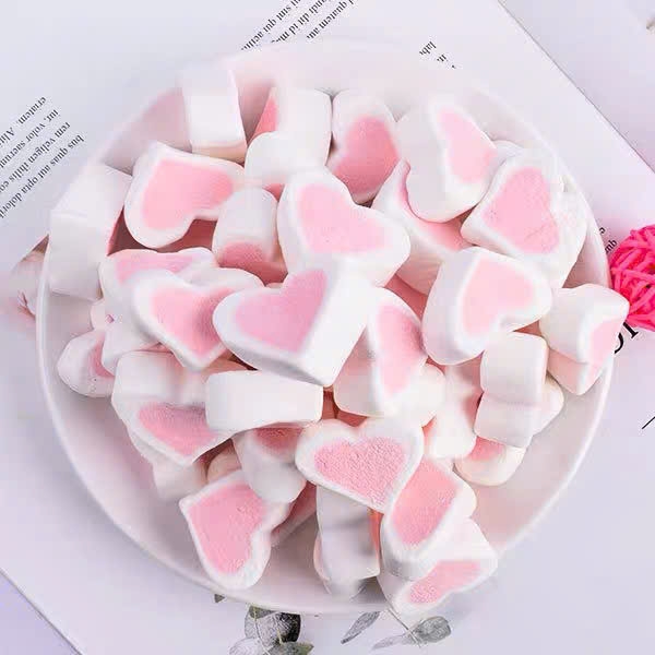 Kẹo Marshmallow 1kg - trái tim (ruột hồng, vỏ trắng).