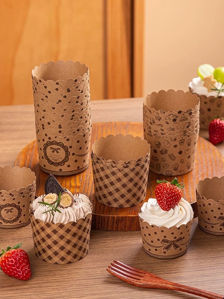 Set 50 cốc cupcake -NÂU (kt 7x5.5x6cm) (hoạ tiết bánh).