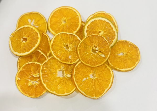 Cam sấy khô (túi 0,5kg).