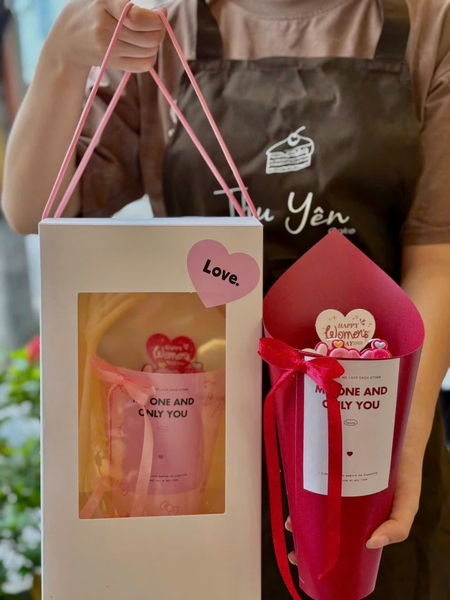 set 10 hộp ốc quế (gổm vỏ hộp, cốc, giấy cuộn, ruybang 1cm, thẻ decal)-MÀU ĐỎ.