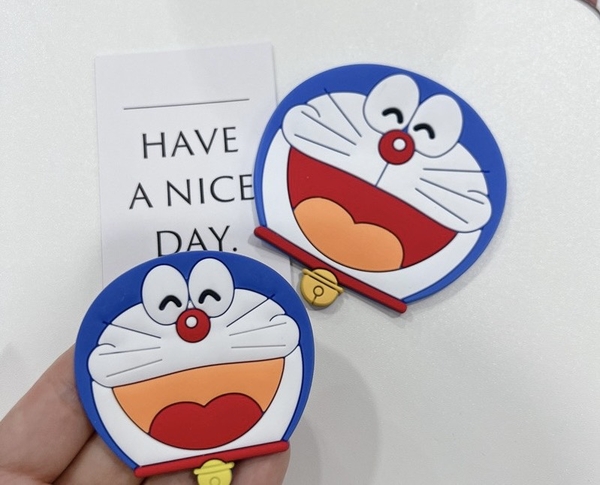 Set 5 Mặt Doremon cười nhựa dẻo (kt 5x5.5cm).