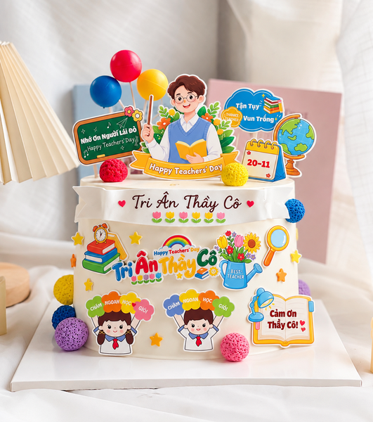 5 set giấy 20.11- thầy mẫu 10 (thầy áo xanh trắng và học sinh giơ hoa).