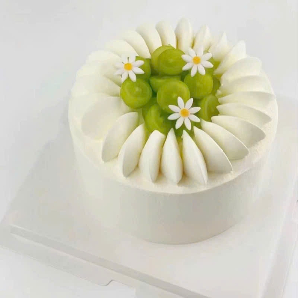 Hộp 100 gam bông hoa cúc kẹo đường mix size 1.8cm và 2.6cm (khoảng 200 bông).