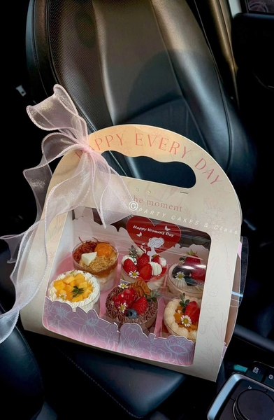 Set 5 hộp cupcake 6 lỗ quai xách -HỒNG.