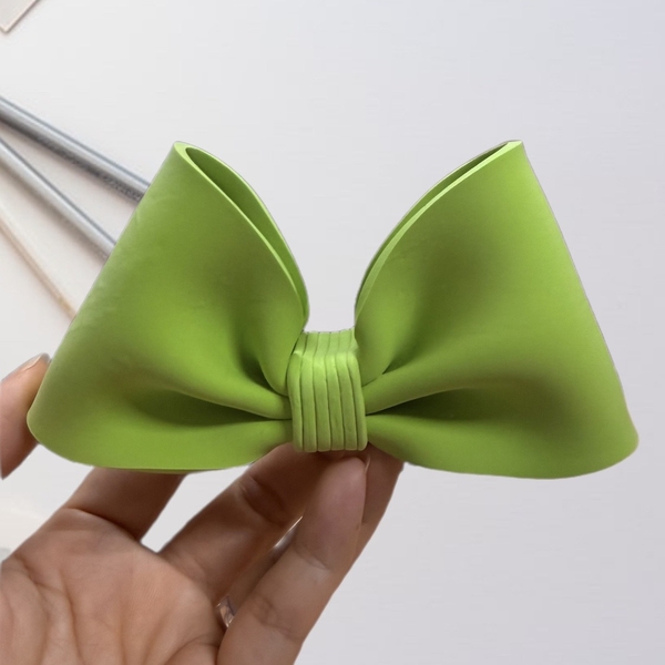 Nơ đất nặn Chiều dài 12,5cm cao 7cm-XANH LÁ.