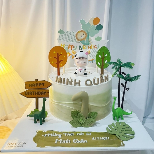 Cổng giấy sư tử và chùm bóng (đẹp).