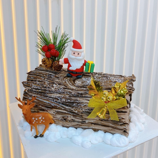 Set 5 ông già Noel nhựa dẻo 3D (mix mẫu).