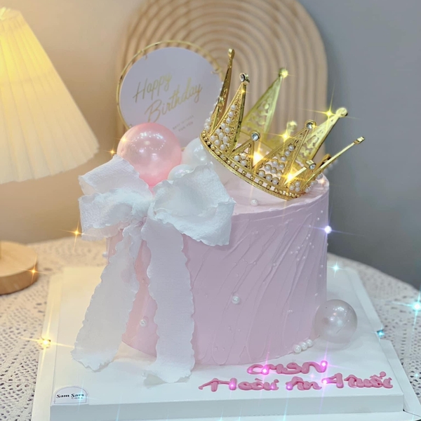 Vương miện nhọn đại màu VÀNG (NHỰA)-đk 11cm.