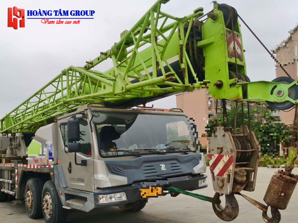 Cẩu Bánh Lốp Zoomlion ZTC550V552 - 55 tấn - Đời 2018 - Nhập khẩu Trung Quốc