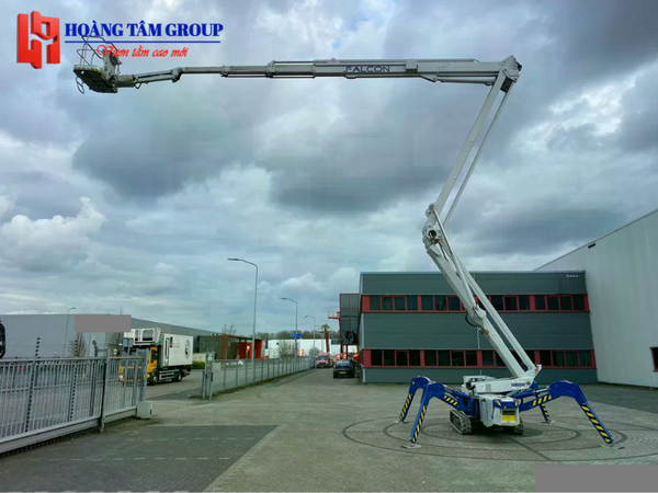Xe Nâng Người Boom Lift FALCON FS320Z Dạng Chân Nhện - Chiều Cao Làm Việc 32m - Đời 2012
