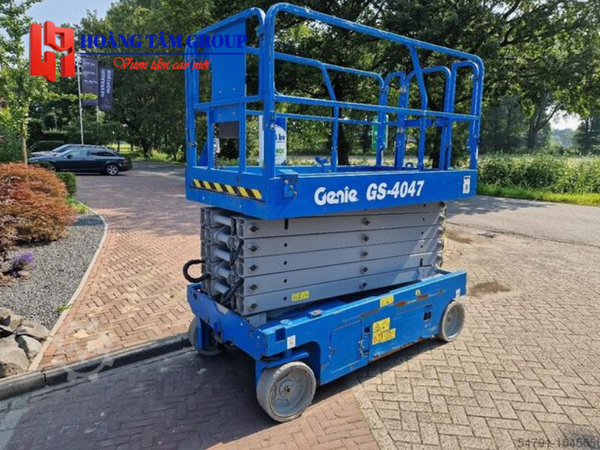 Xe Nâng Người Cắt Kéo Genie GS-4047 - Chiều Cao Làm Việc 14m - Đời 2019