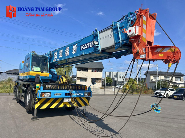 Cẩu Bánh Béo KATO KR-25H-V5 (SR-250VR) - 25 Tấn - Đời 2023 - Nhập khẩu Nhật Bản