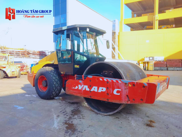 XE LU RUNG DYNAPAC CA610D - ĐỜI 2012 - NHẬP KHẨU TRUNG ĐÔNG