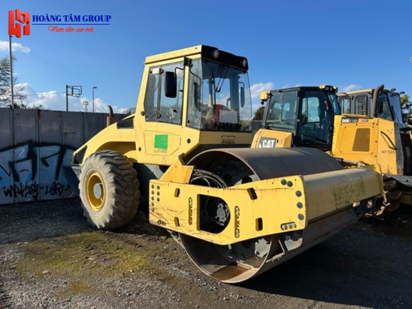 XE LU BOMAG BW211D-4 (2008) – Nhập khẩu Nhật Bản