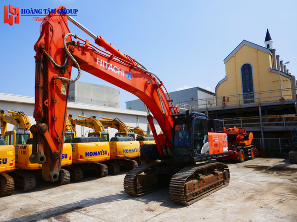 Máy Xúc Đào Bánh Xích Hitachi ZX490LCH-6 - Đời 2018 - Nhập khẩu Nhật Bản