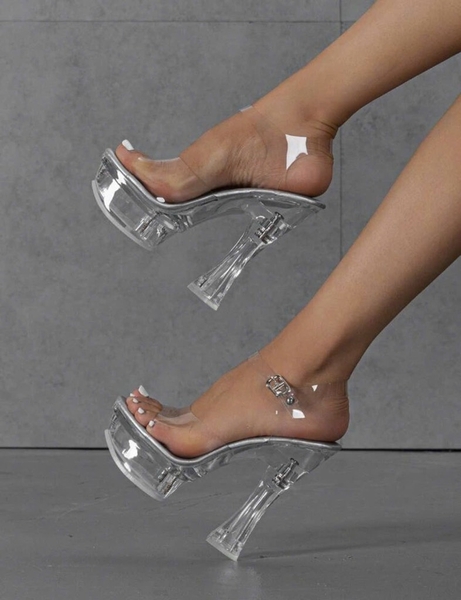 yena-heel