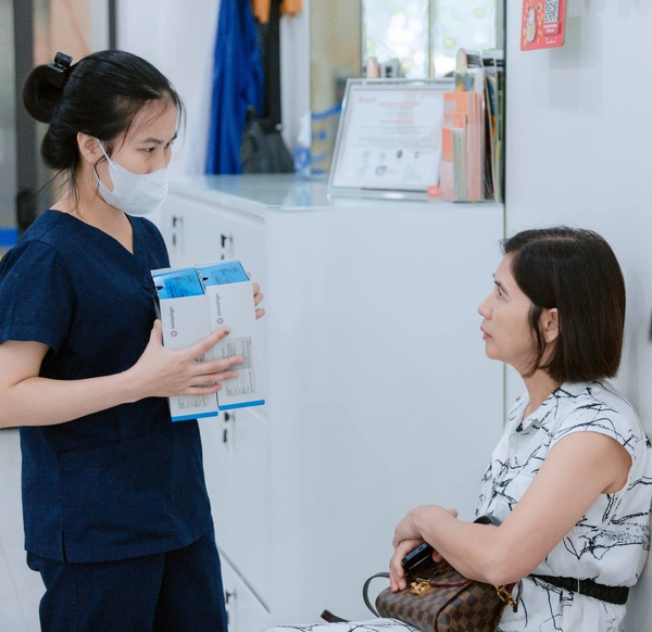 Niềng Răng Trong Suốt Thẩm Mỹ