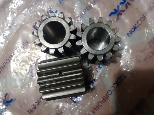 BÁNH RĂNG CHẤU S55W-5 R55 13R DB/08