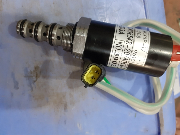 VAN ĐIỆN SK200-6 KHÔNG TAI  H170 Ø19.5 G12 20/40C07 TN