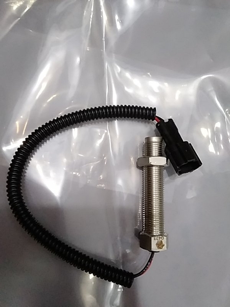 CẢM BIẾN VÒNG TUA S200-5 S220-5/7 PHI 16*80  BH -TN