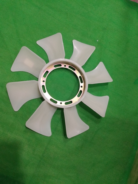 CÁNH QUẠT 4M40: 8C*137*150*410*4 LỖ