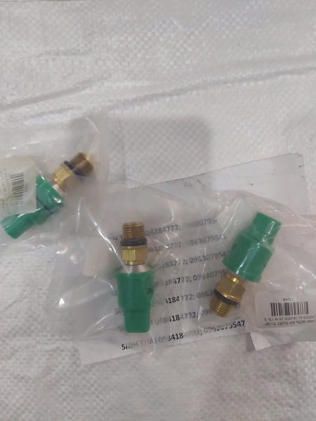 CẢM BIẾN ÁP SUẤT THẤP EX200-5/ DH200 ZEN 13- 2 CHÂN BẸT - KH BẢO HÀNH