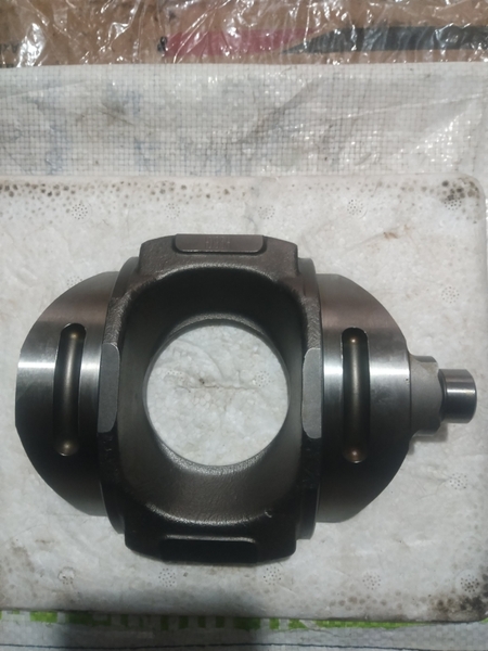 GỐI TRÊN HPV95C PC200-6 có móc OLD HANDOK