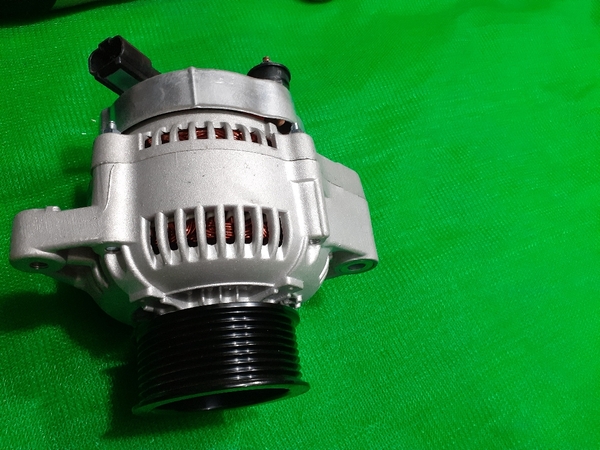 MÁY PHÁT PC200-6 6D102 CỦ HÀNH CỦ TỎI 40A 24V 8 RÃNH*2 tai lệch tâm 162* 1 tai dầy 58 - JPC