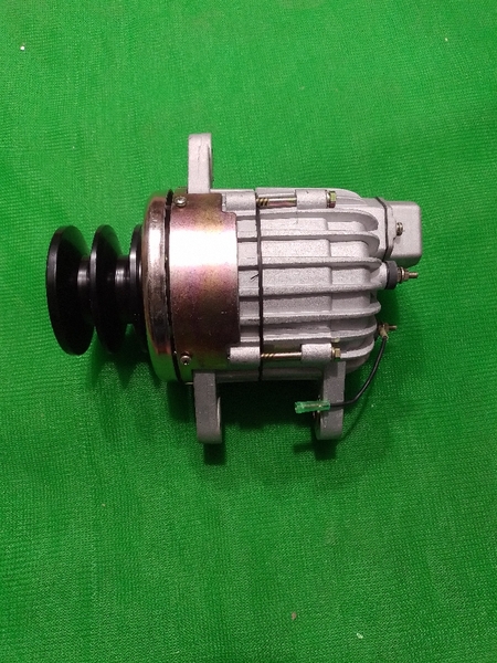 MÁY PHÁT 4D120 2 RÃNH*2TAI CÂN TÂM 192* HÁNG 70*24V KST-