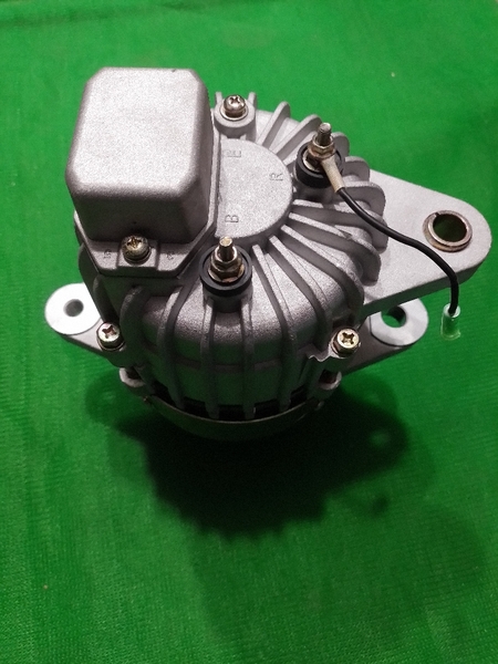 MÁY PHÁT 4D120 2 RÃNH*2TAI CÂN TÂM 192* HÁNG 70*24V KST-