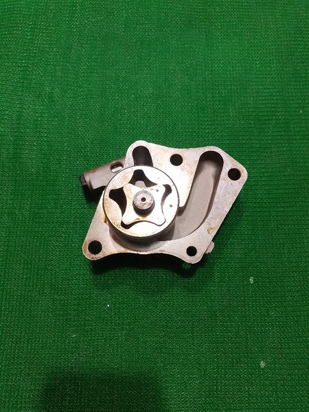 BƠM NHỚT 4D94 4TNV94 CAO 22 IZUMI