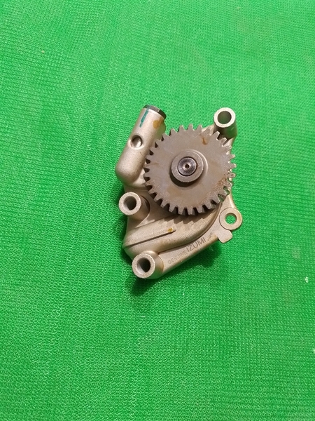 BƠM NHỚT 4D94 4TNV94 CAO 22 IZUMI