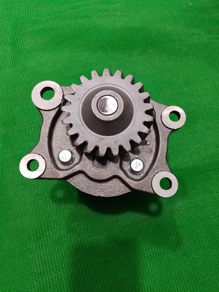 BƠM NHỚT 6D125-2 IZUMI N ( BR LỒI) BH PC450-6