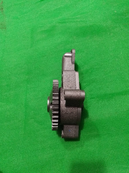 BƠM NHỚT 6D105 THẲNG - TPSUZU BH