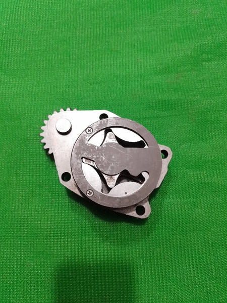 BƠM NHỚT 6D114/6CT8.3 KIM CƠ NHỎ IZUMI