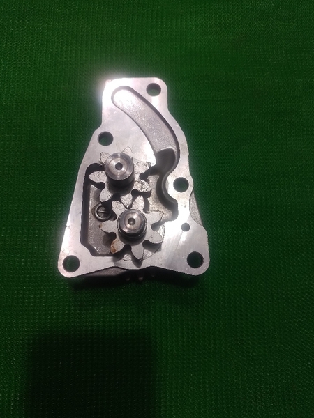 BƠM NHỚT 6D95 H16 TỐT - 
SPS