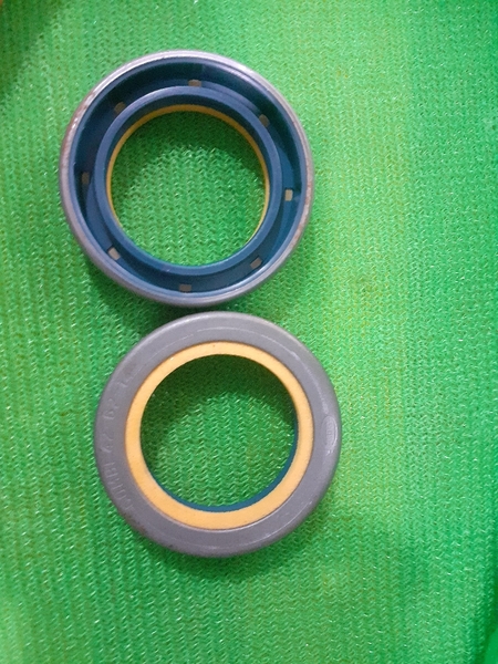 PHỚT LÁP TRƯỚC TRONG (PW130-6/PW150-6) : 42*62*14  COTERCO N