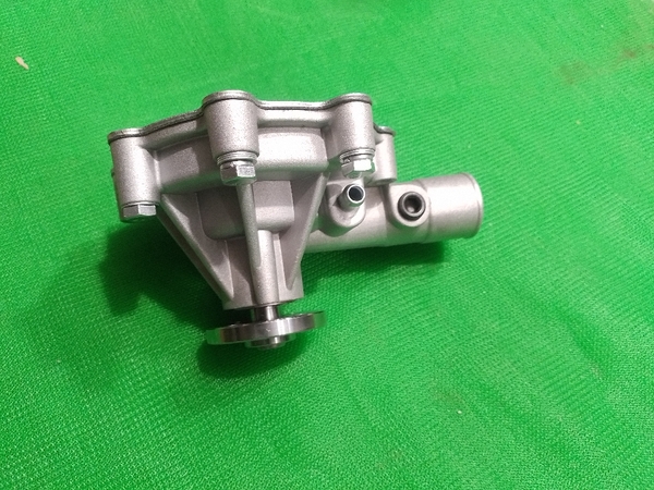 BƠM NƯỚC XE NÂNG S4S  TPSUZU
