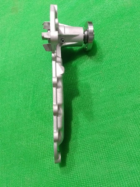BƠM NƯỚC KUBOTA 18 LỖ KO NƯỚC PHỤ - HWC