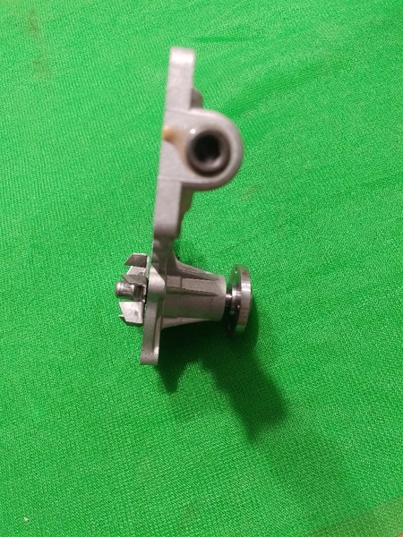 BƠM NƯỚC KOBUTA V2403 - 18 LỖ - TD (MÕM  CÓ LỖ DẦU)
