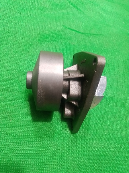BƠM NƯỚC S6D114 3802873 KIM CƠ 142*160*160 CÓ LỖ NƯỚC R300-5 R290-7 ( CÂN ) - KHS
