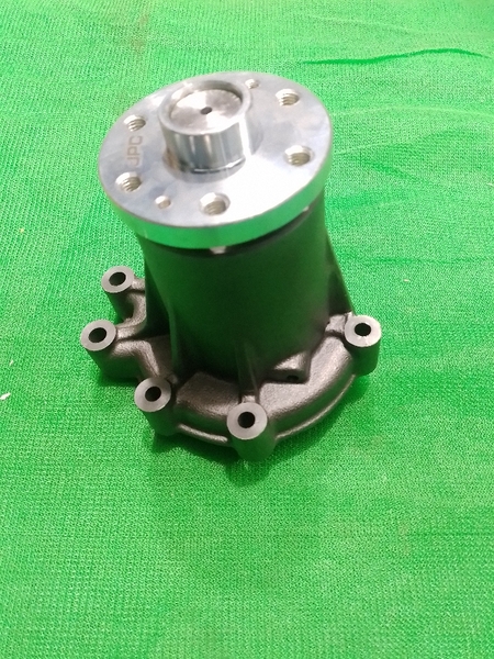 BƠM NƯỚC ZX200-3 = ZX240-3 = 4HK1 đáy 8 lỗ, bích 6 lỗ chính 2 phụ - JPC