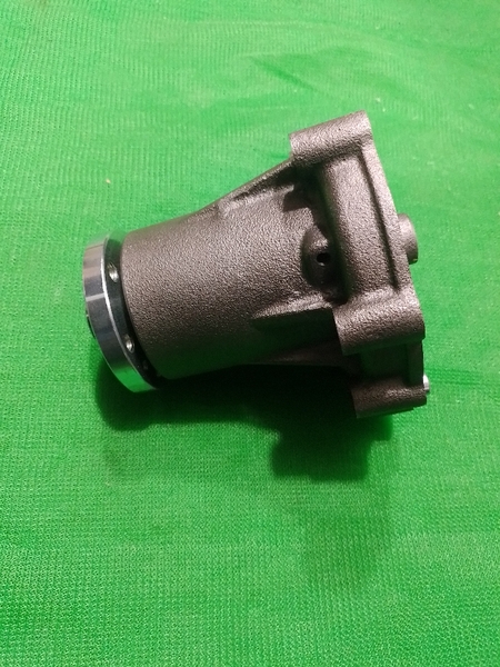 BƠM NƯỚC ZX200-3 = ZX240-3 = 4HK1 đáy 8 lỗ, bích 6 lỗ chính 2 phụ - JPC