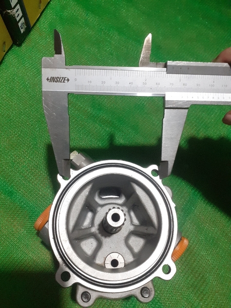 BƠM KHIỂN K3V63 4BL*13T*3 ĐƯỜNG DẦU*CỔ ĐỊNH VỊ 80* CÓ VAN NGOÀI- HD